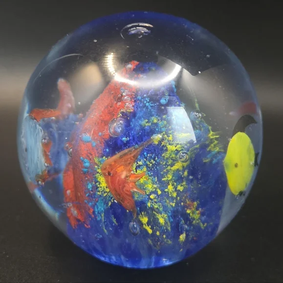 Vintage Italian Murano Fish Aquarium Collectors Paperweight Decor Ball Art - Picture 6 of 6